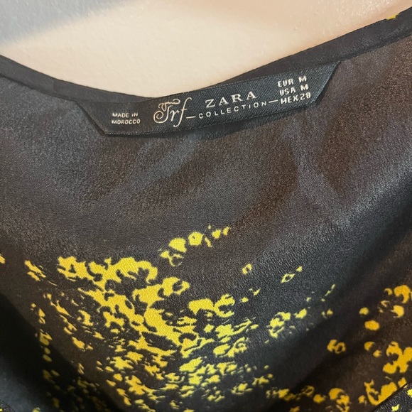 Zara TRF Collection Dress size M Exposed Zippers Pockets Black Yellow - Picture 3 of 4